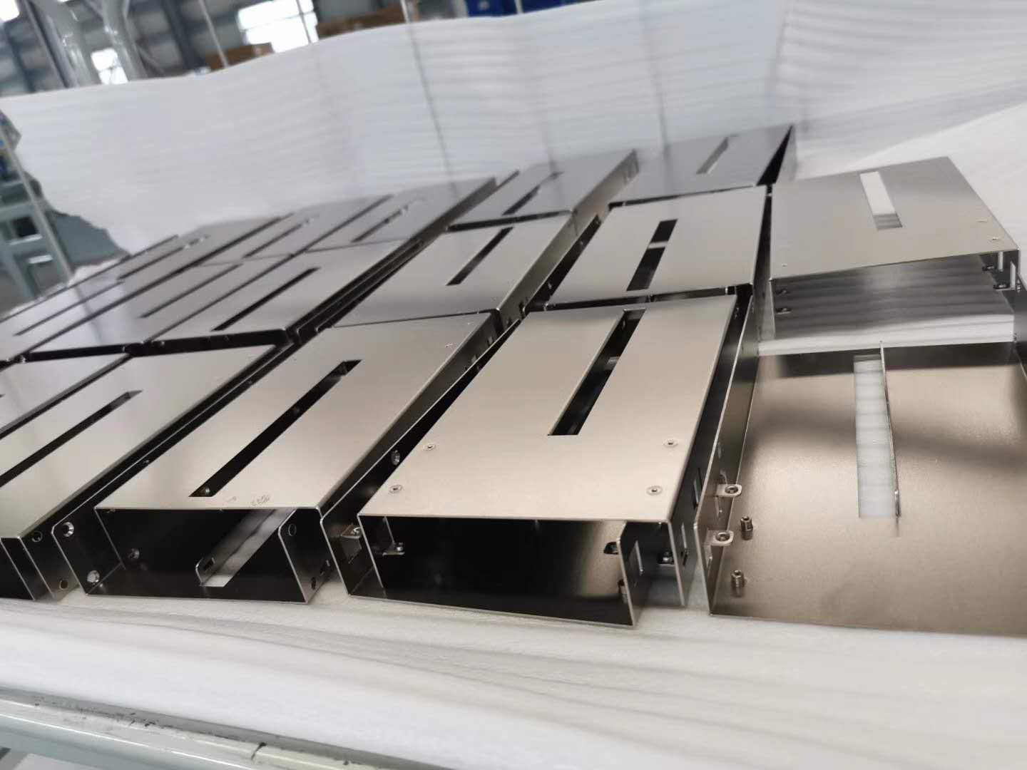 成都3499cc拉斯维加斯精密钣金制造有限公司